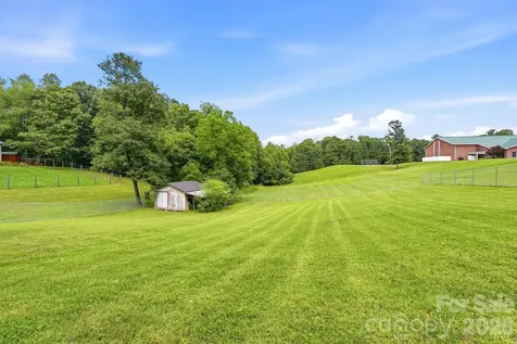 1692 Pads Road North Wilkesboro NC 28659
