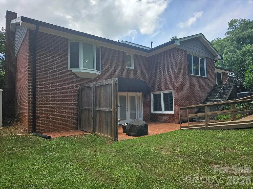 201 Country Club Circle Shelby NC 28150