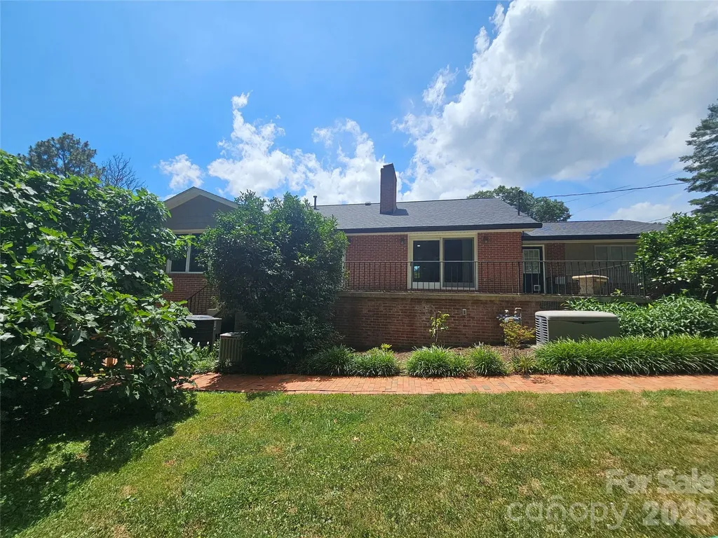 201 Country Club Circle Shelby NC 28150