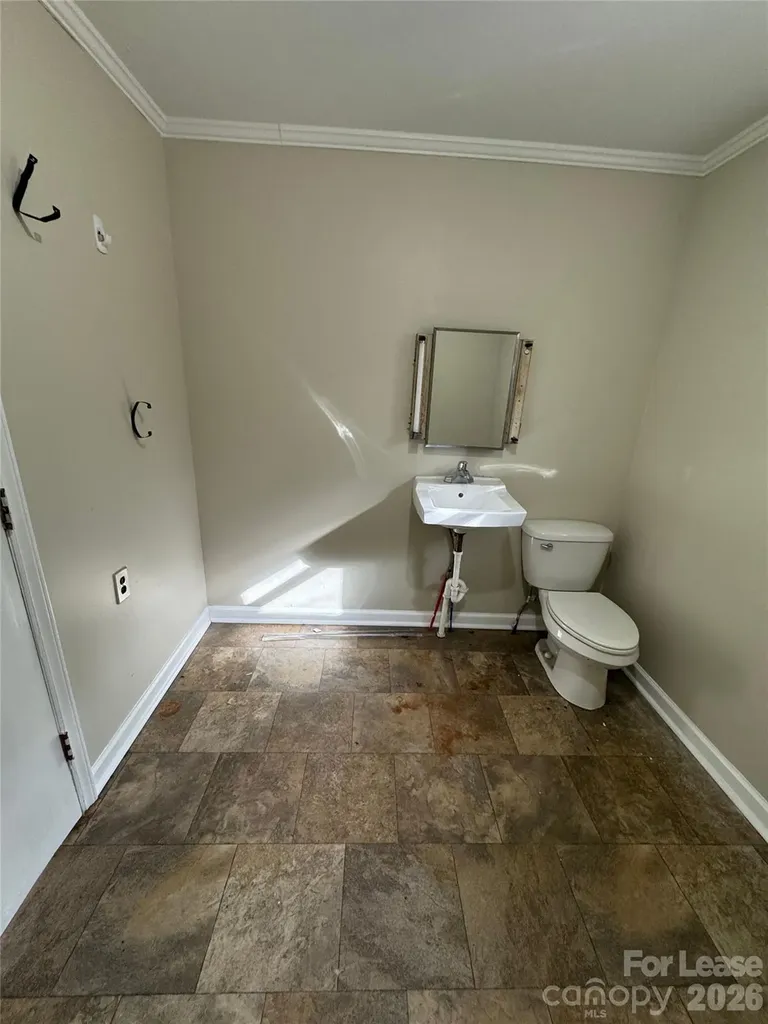 626 Tuckaseege Road Mount Holly NC 28120