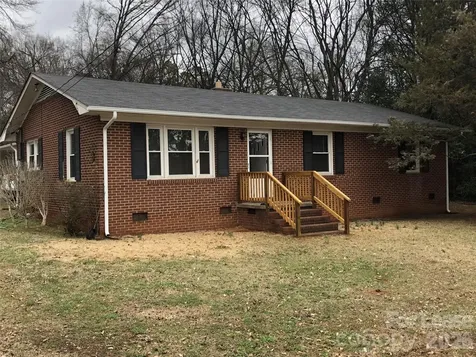 626 Tuckaseege Road Mount Holly NC 28120