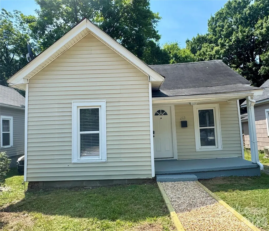 269 Academy Avenue NW Concord NC 28025