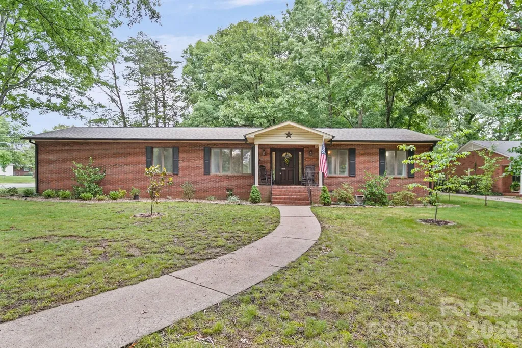 406 S Magnolia Street Mooresville NC 28115