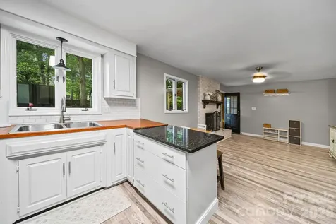 406 S Magnolia Street Mooresville NC 28115