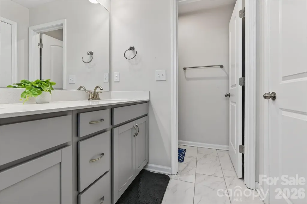 1211 Bigelow Street Charlotte NC 28269