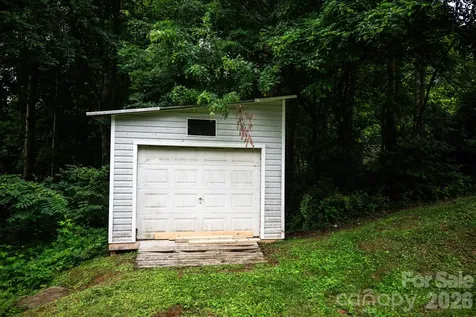 3122 Zion Church Road Hickory NC 28602