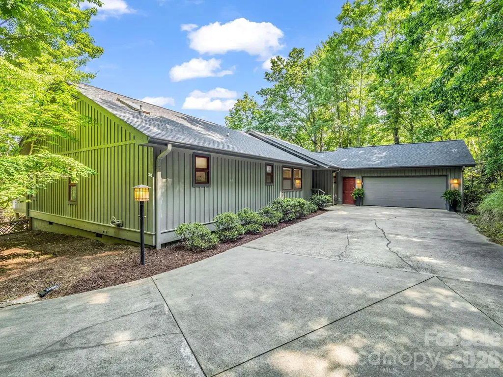 59 Agaliha Lane Brevard NC 28712