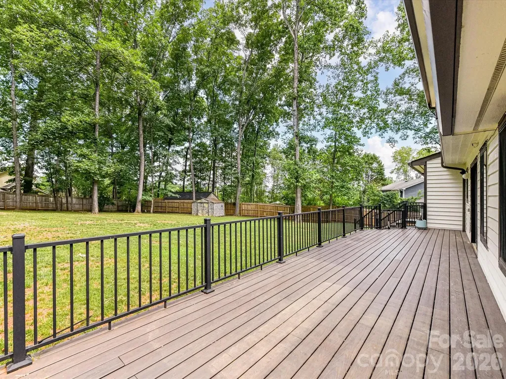 7908 Serendipity Lane Charlotte NC 28277