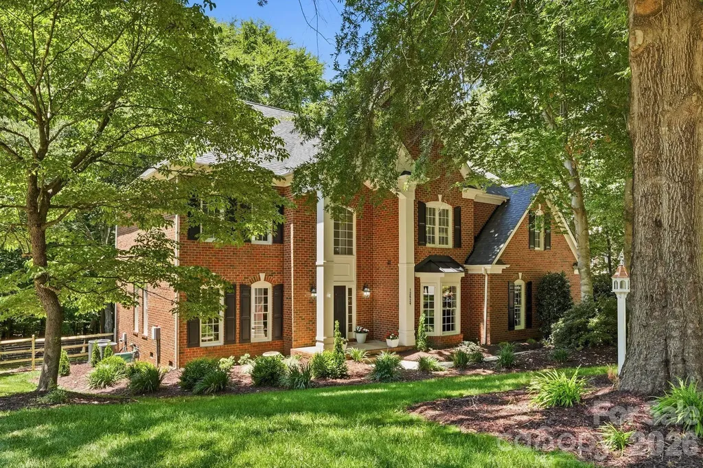12529 Preservation Pointe Drive Charlotte NC 28216
