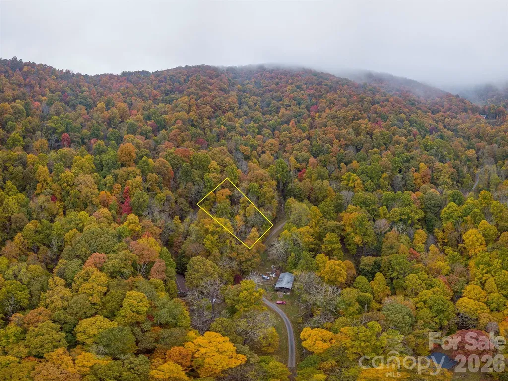 000 Sleepy Hollow Lane Canton NC 28716
