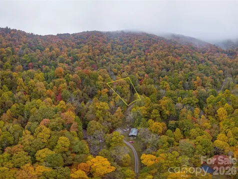 000 Sleepy Hollow Lane Canton NC 28716