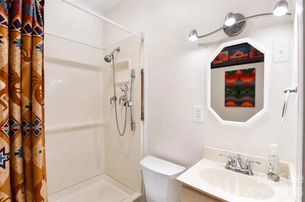 7904 Saddleview Court Charlotte NC 28215