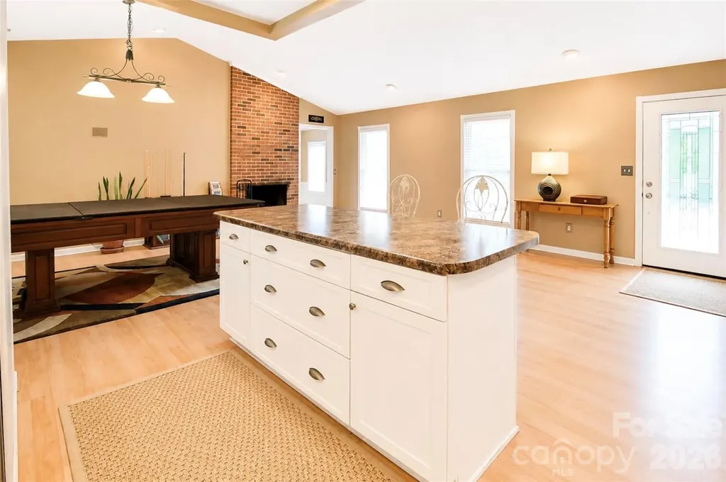 7904 Saddleview Court Charlotte NC 28215