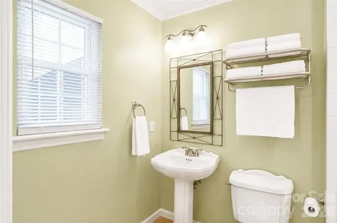 7904 Saddleview Court Charlotte NC 28215
