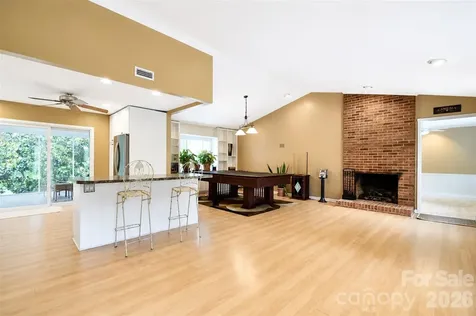 7904 Saddleview Court Charlotte NC 28215