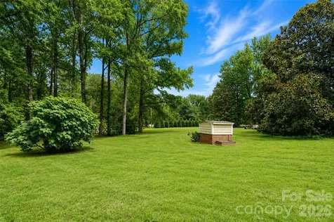 7904 Saddleview Court Charlotte NC 28215