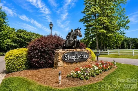 7904 Saddleview Court Charlotte NC 28215
