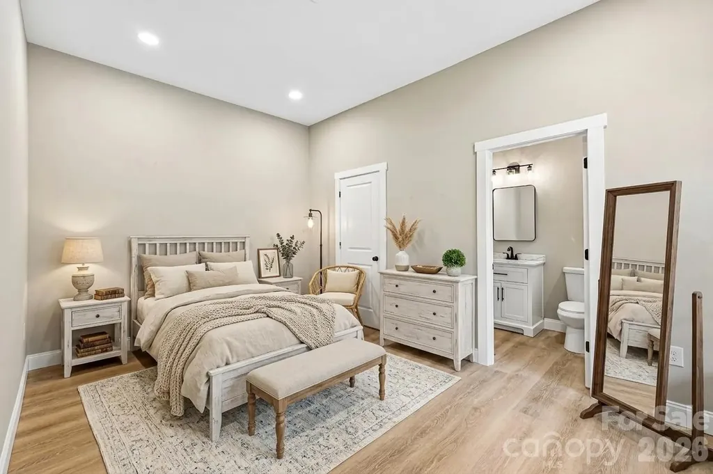 748 Efird Street Albemarle NC 28001