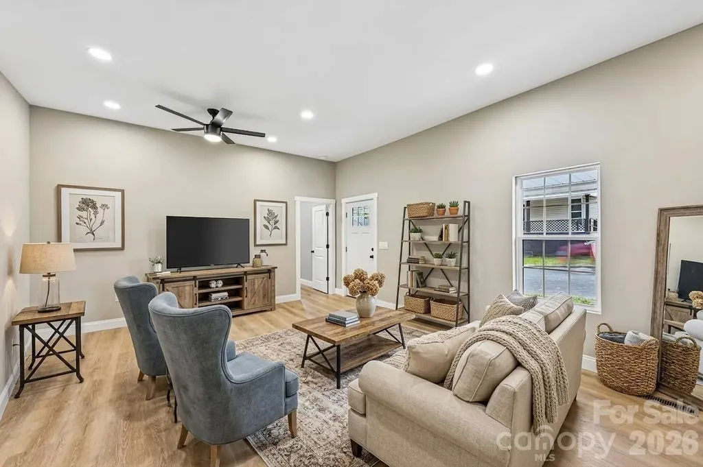 748 Efird Street Albemarle NC 28001