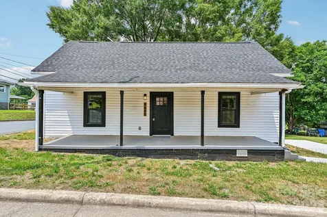 748 Efird Street Albemarle NC 28001