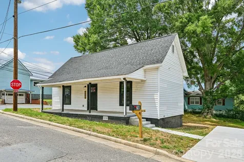 748 Efird Street Albemarle NC 28001