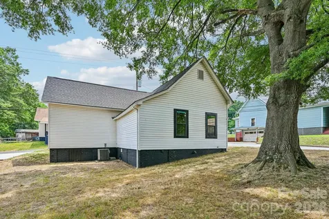 748 Efird Street Albemarle NC 28001
