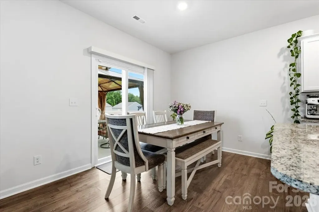 8022 Rowling Drive Charlotte NC 28215