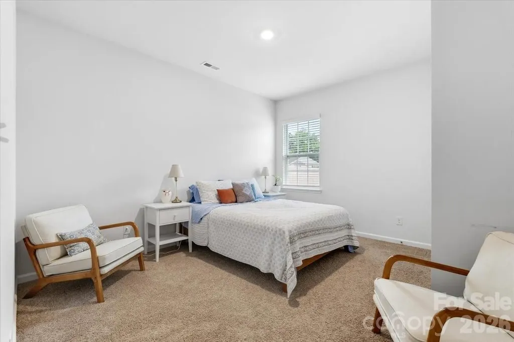 8022 Rowling Drive Charlotte NC 28215