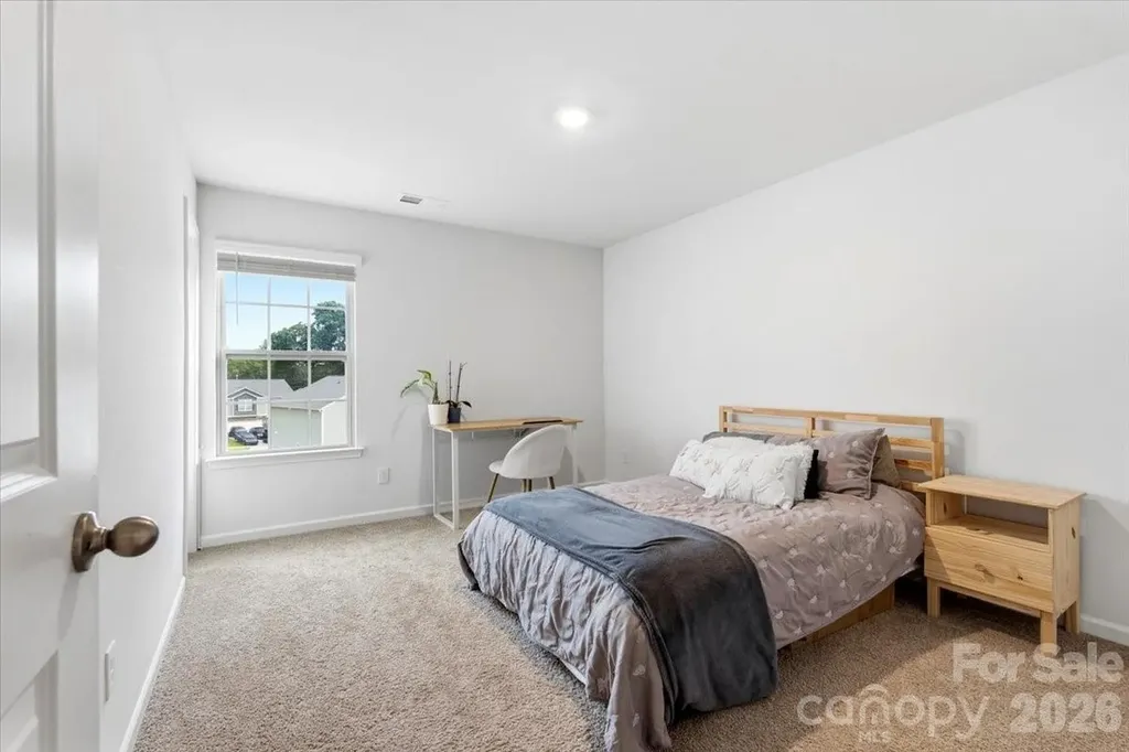 8022 Rowling Drive Charlotte NC 28215