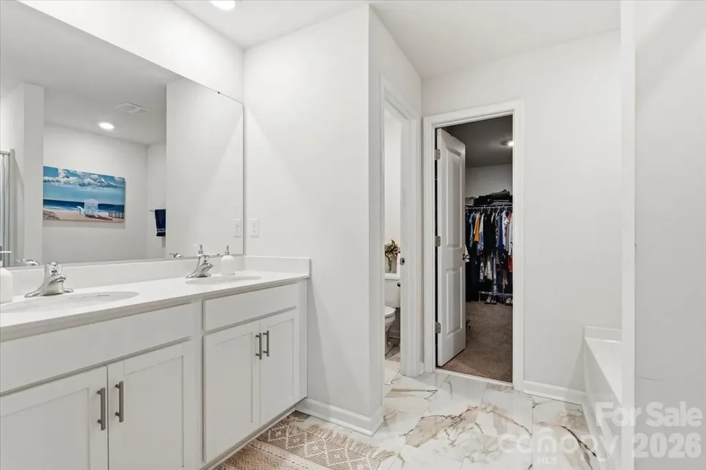 8022 Rowling Drive Charlotte NC 28215
