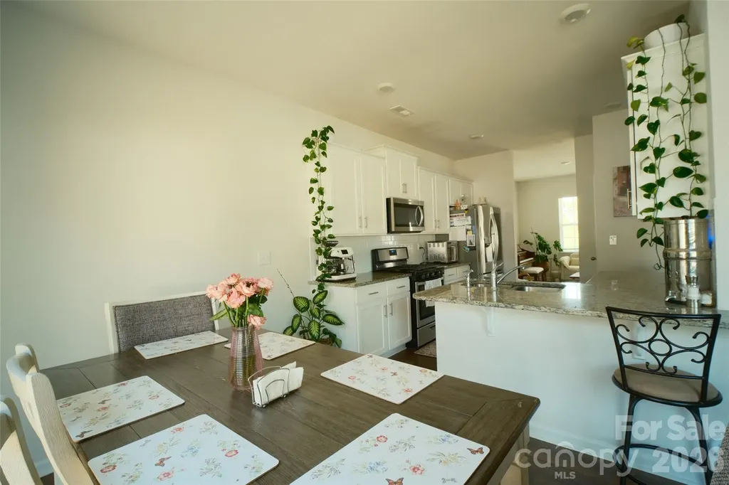 8022 Rowling Drive Charlotte NC 28215