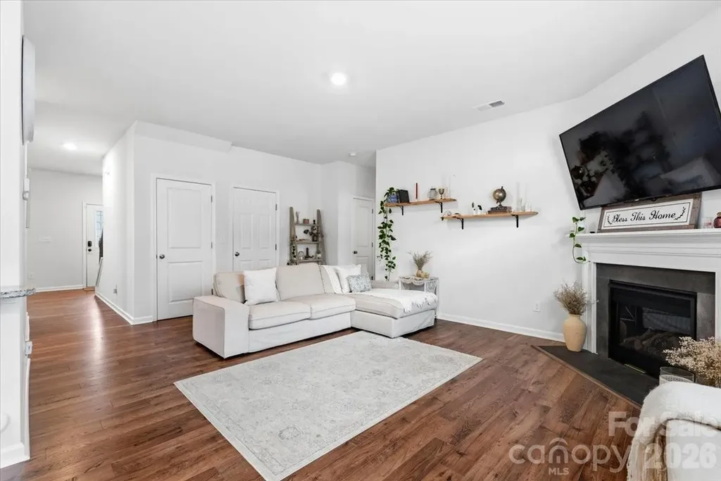 8022 Rowling Drive Charlotte NC 28215