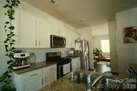 8022 Rowling Drive Charlotte NC 28215