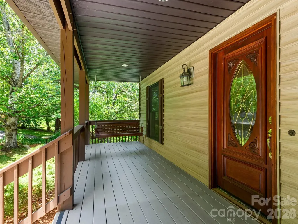 11 Robin Lane Weaverville NC 28787