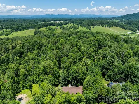 11 Robin Lane Weaverville NC 28787