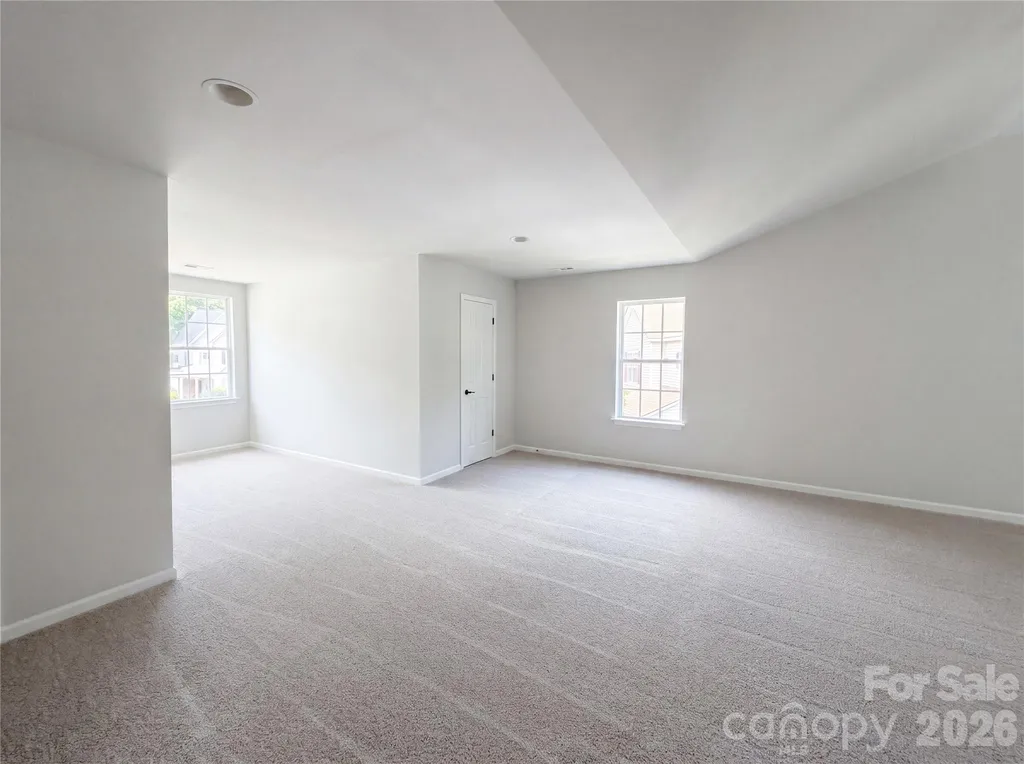 4024 Fifendrum Lane Charlotte NC 28216