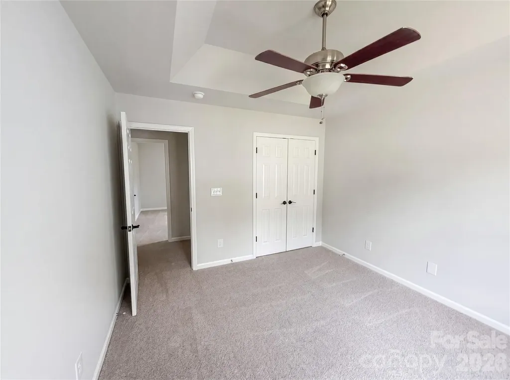 4024 Fifendrum Lane Charlotte NC 28216