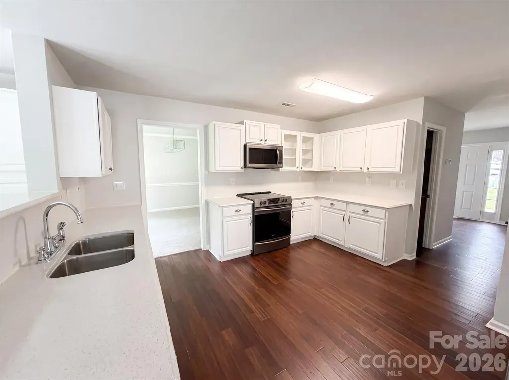 4024 Fifendrum Lane Charlotte NC 28216
