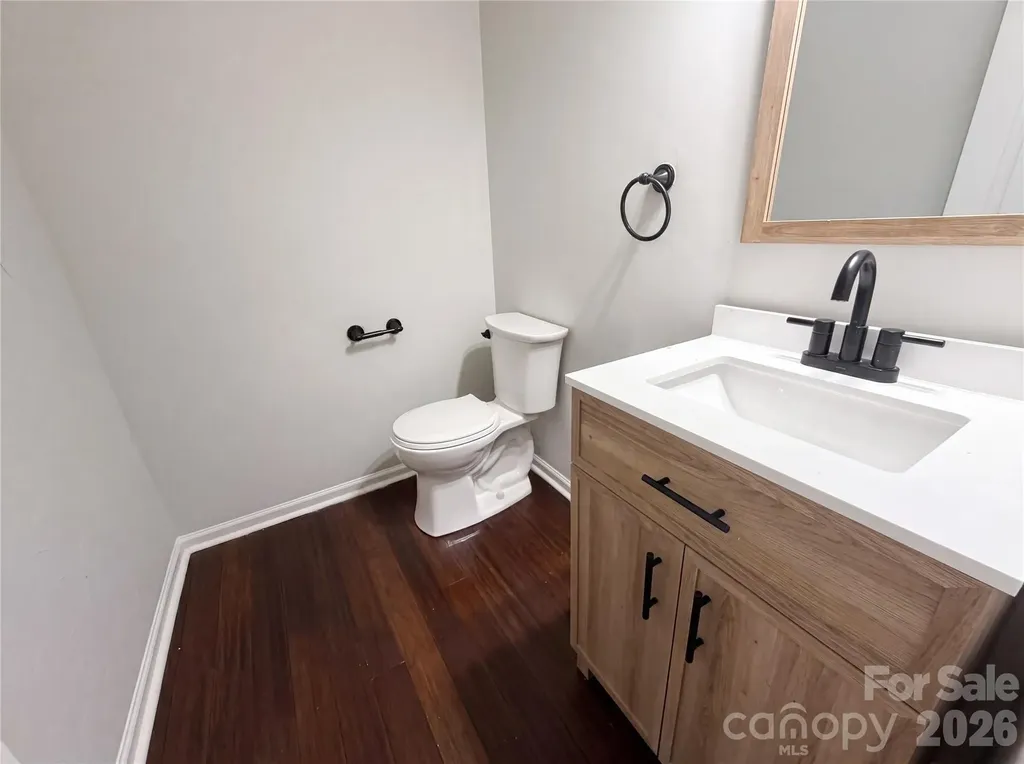 4024 Fifendrum Lane Charlotte NC 28216