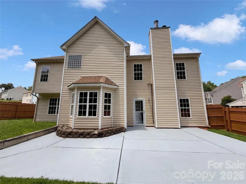 4024 Fifendrum Lane Charlotte NC 28216