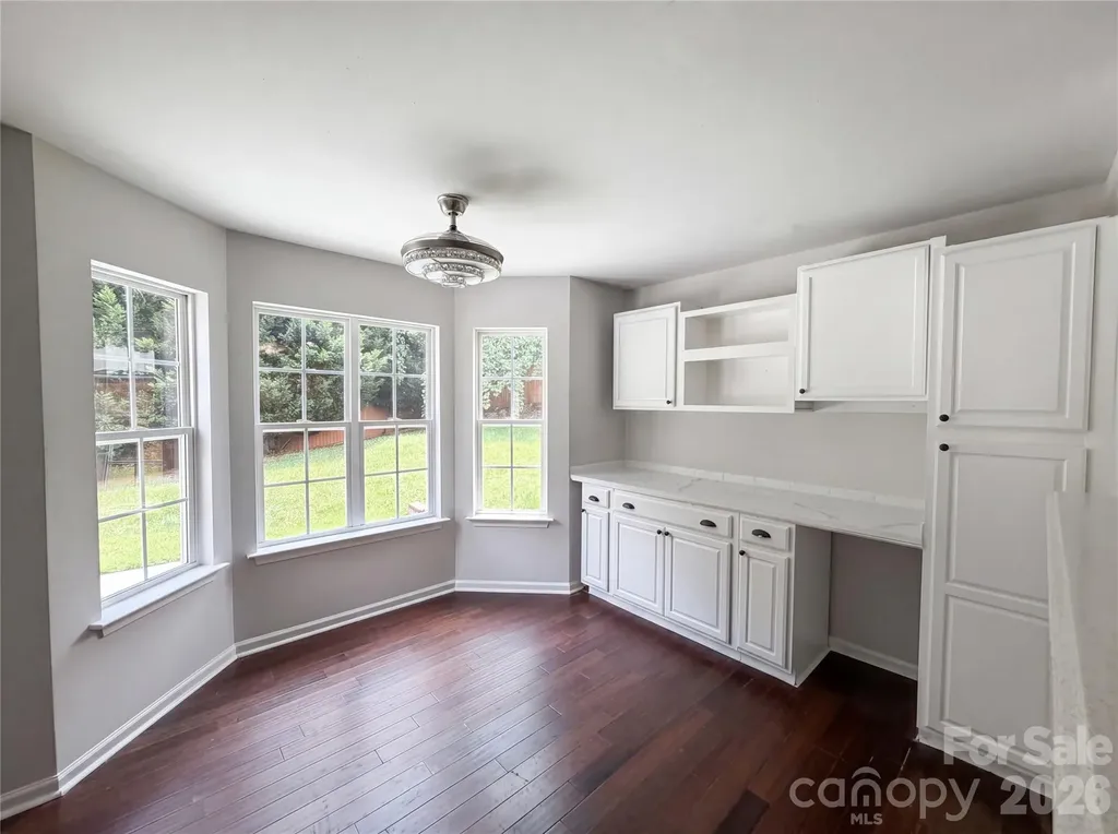 4024 Fifendrum Lane Charlotte NC 28216