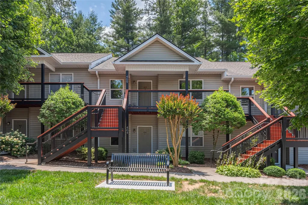 409 Carlyle Way Asheville NC 28803