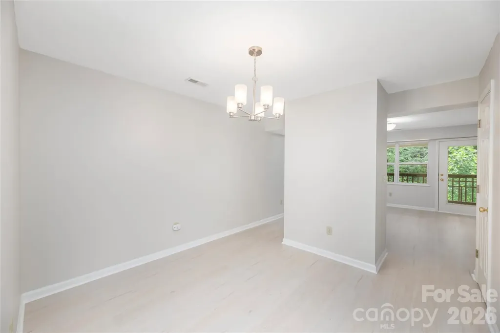 409 Carlyle Way Asheville NC 28803