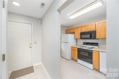 409 Carlyle Way Asheville NC 28803