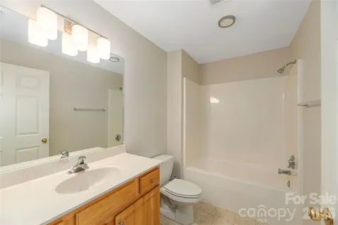 409 Carlyle Way Asheville NC 28803