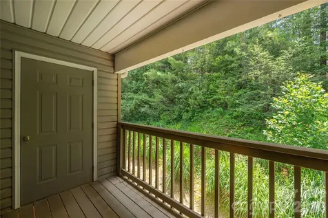 409 Carlyle Way Asheville NC 28803