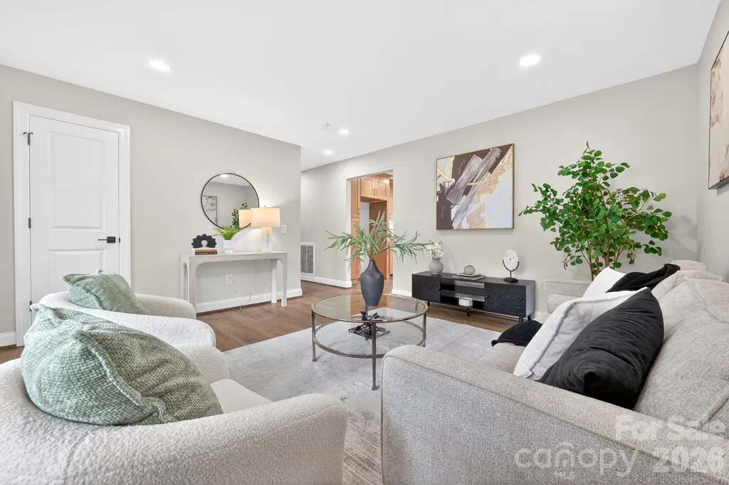 1434 Waddell Street Charlotte NC 28216