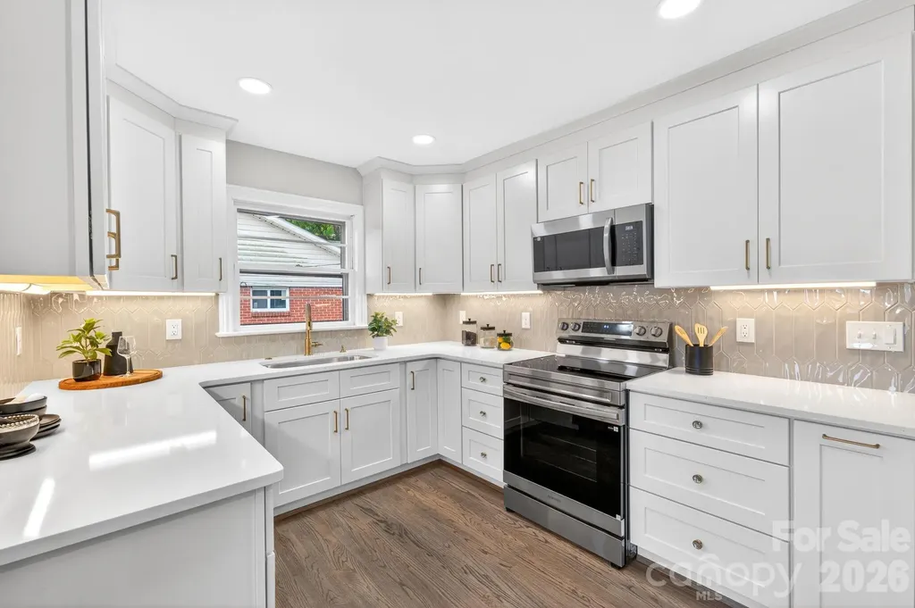 1434 Waddell Street Charlotte NC 28216