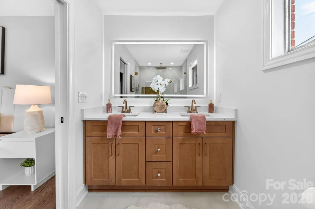 1434 Waddell Street Charlotte NC 28216