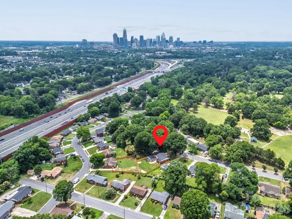1434 Waddell Street Charlotte NC 28216